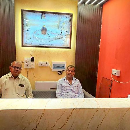 Hotel Ramghat View Удджайн Экстерьер фото